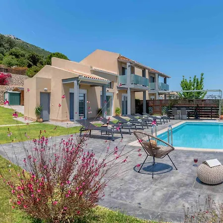 فيلة Ionian Heaven